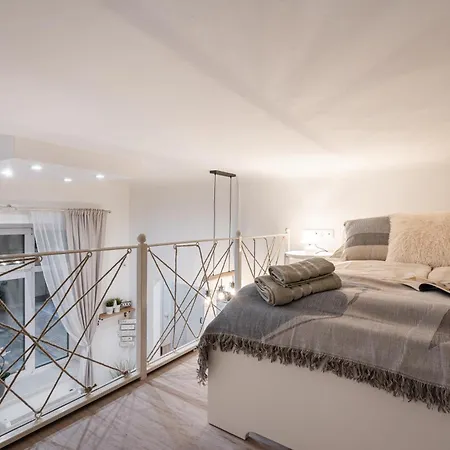 Mira Holiday Apartment Budapeszt Zewnętrze zdjęcie