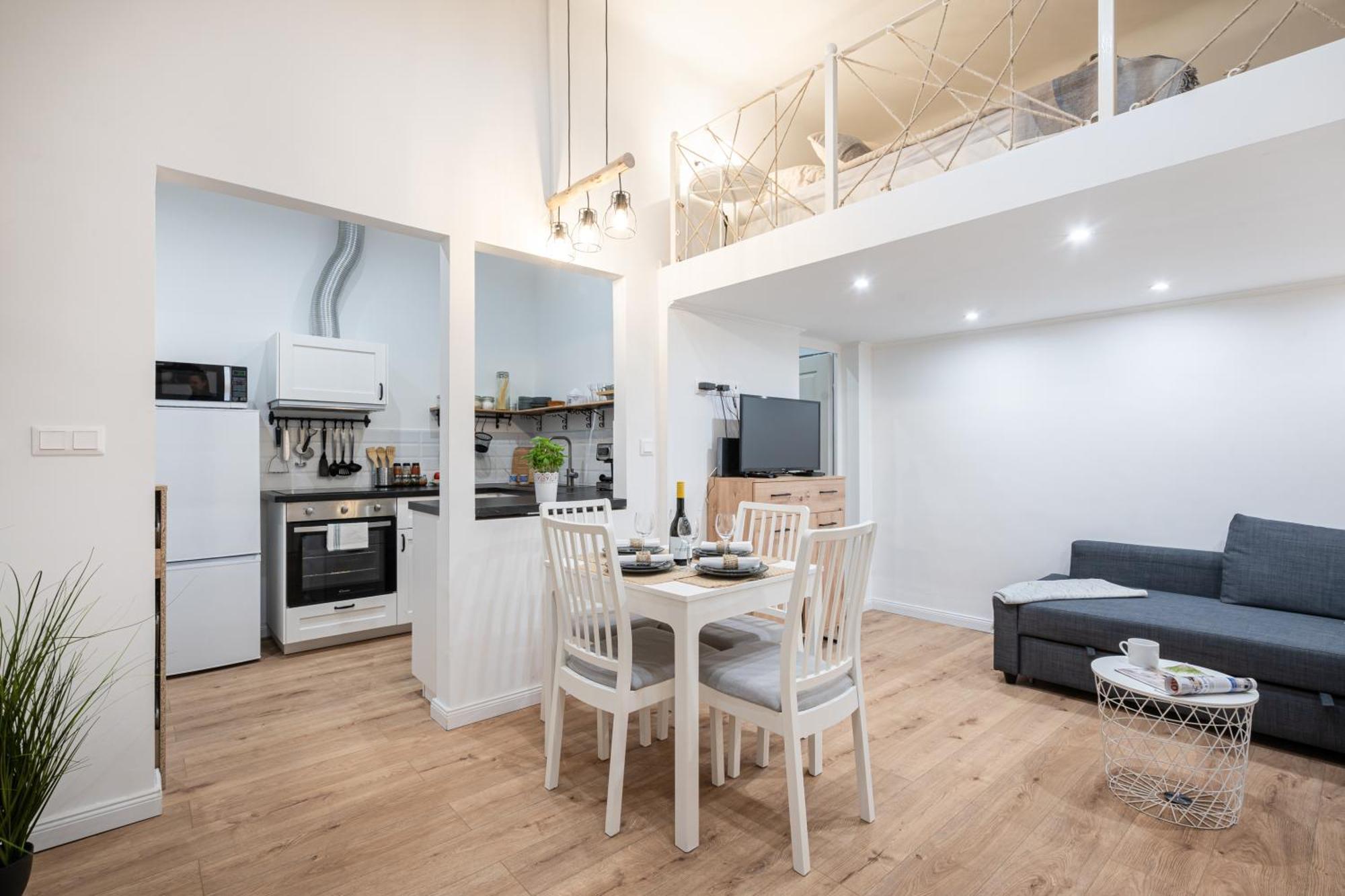 Mira Apartment *